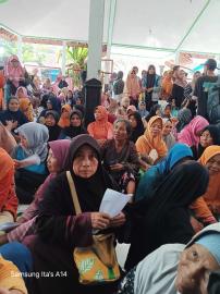 Lurah Tancep Kawal Penyaluran Bantuan Pangan Nasional: Upaya Pusat Ringankan Beban Ribuan Warga